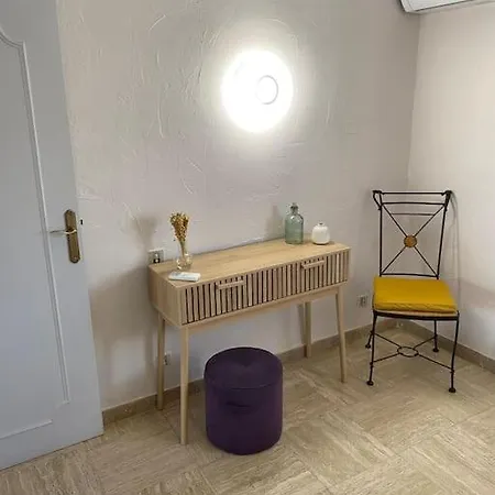 Spacieux, Climatise, Parking Prive, Wifi Et Vue Imprenable